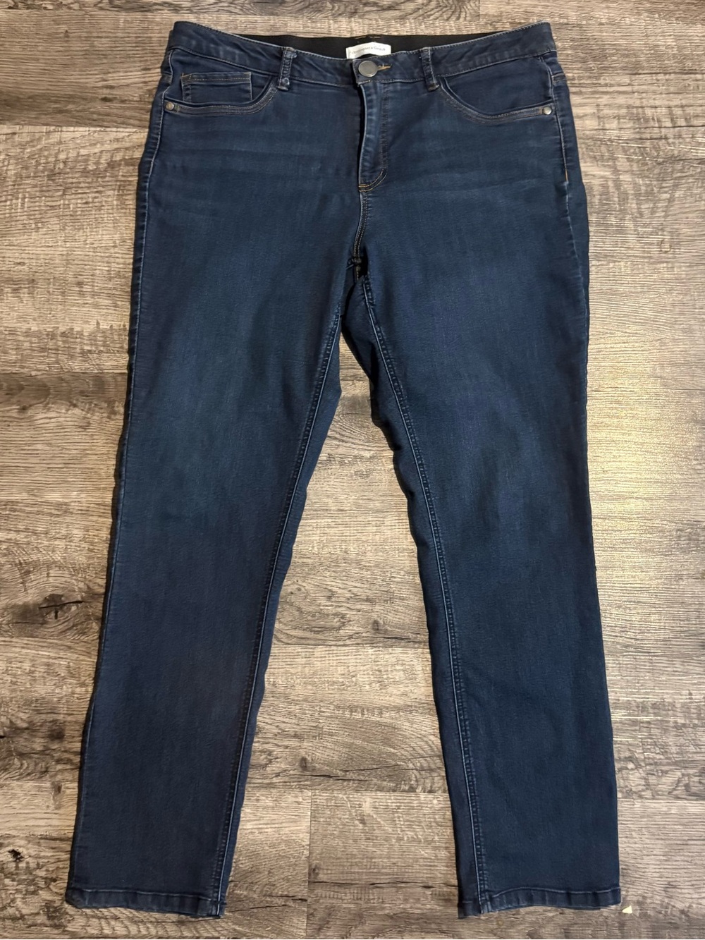 Christopher & Banks Jeans Women’s 14 Average Blue Stretch Waist